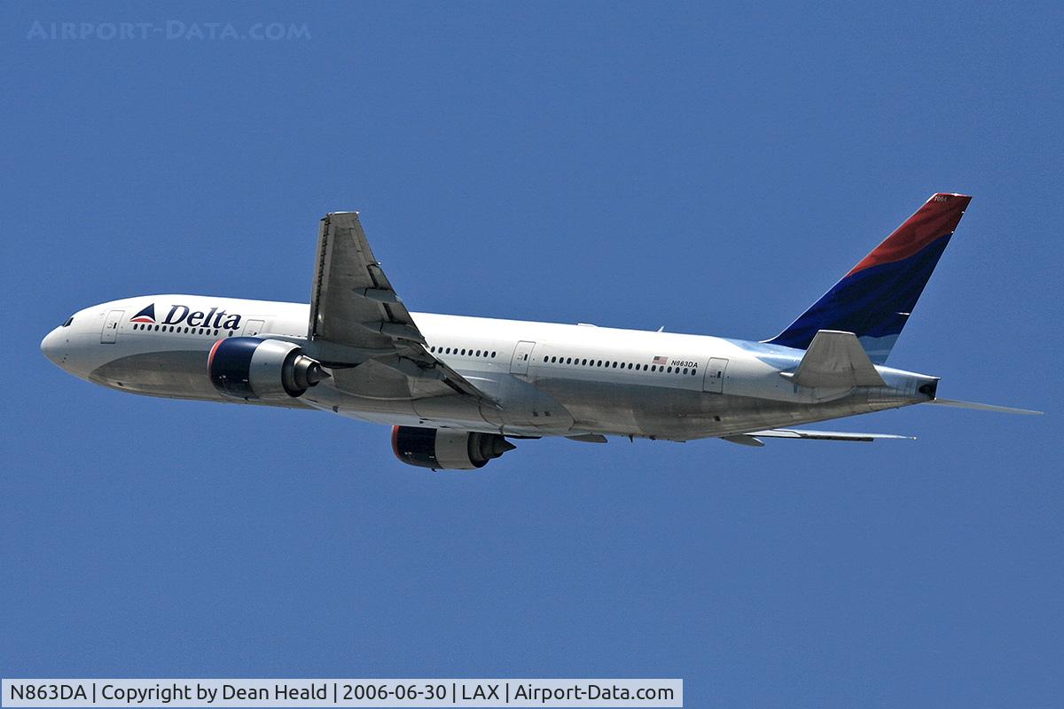 N863DA, 1999 Boeing 777-232 C/N 29735, Delta Airlines N863DA (FLT DAL174) climbing out from RWY 25R enroute to Hartsfield Jackson Atlanta Int'l (KATL).
