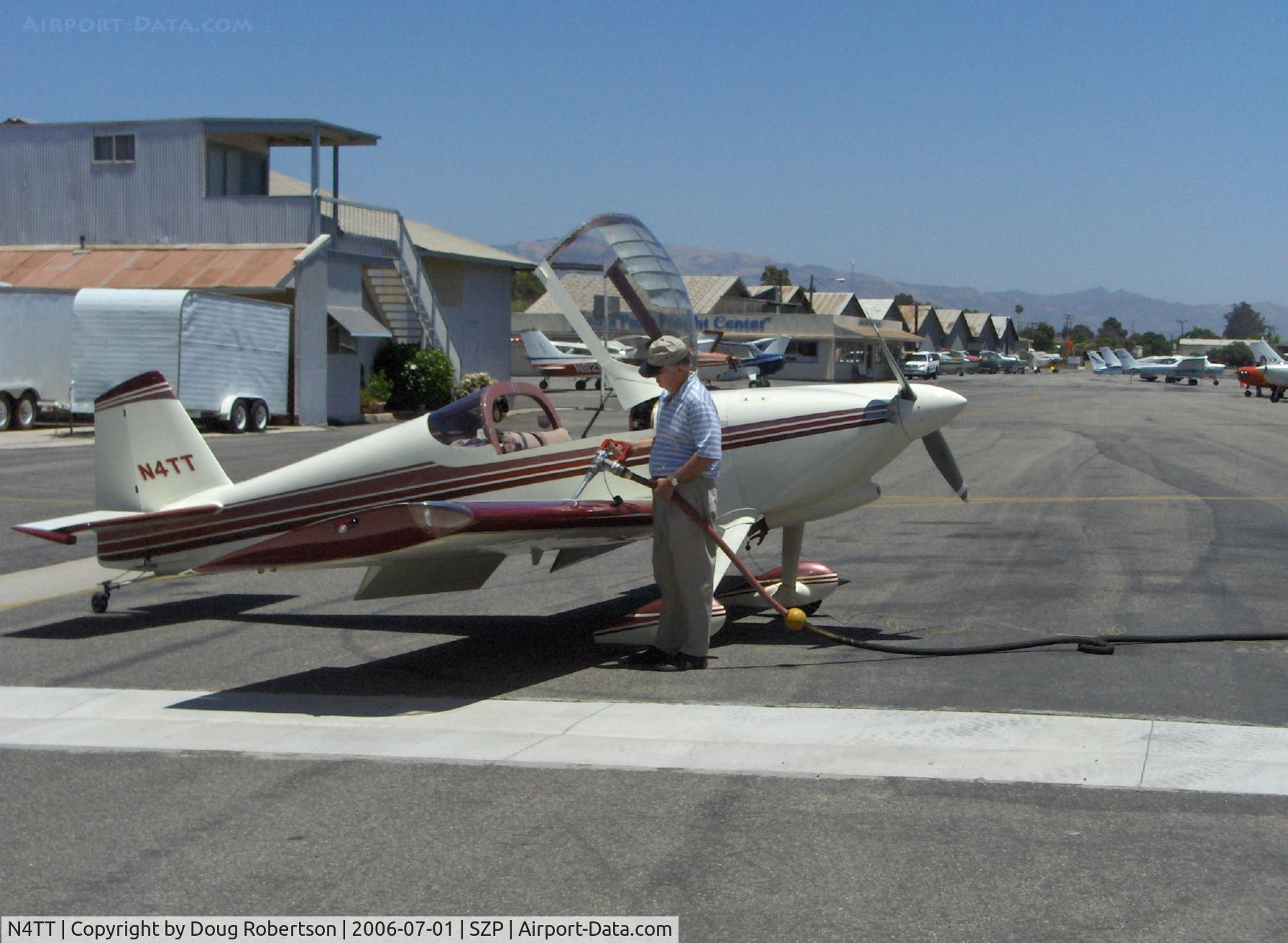 N4TT, 1989 Vans RV-6 C/N 20155, 1989 Ballantyne VAN'S RV-6, Lycoming O-320, refueling