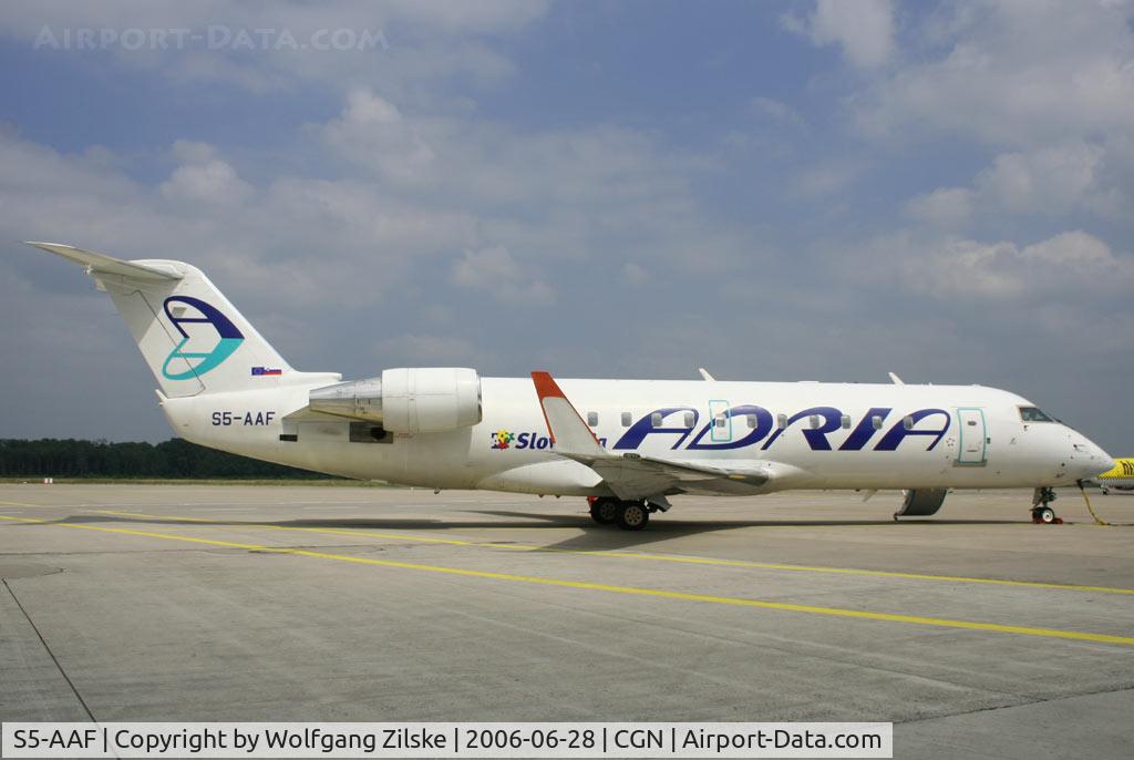 S5-AAF, 1998 Canadair CRJ-200LR (CL-600-2B19) C/N 7272, FIFA 2006 visitor
