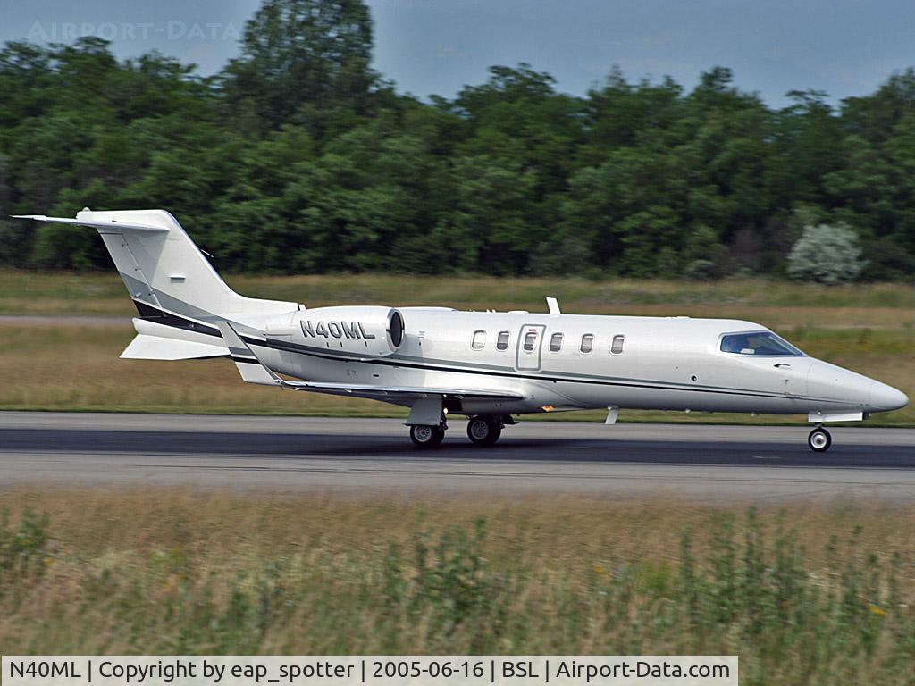N40ML, 2005 Learjet 45 C/N 2024, Departing runway 16