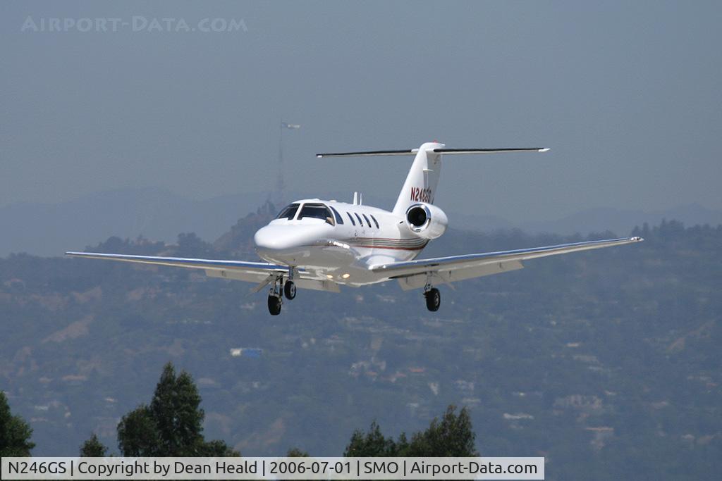 N246GS, 2001 Cessna 525 CitationJet CJ1 C/N 525-0446, 2001 Cessna 525, owned by Advantage Flight Service, Inc. from Petaluma Municipal (O69) on final approach to RWY 21.