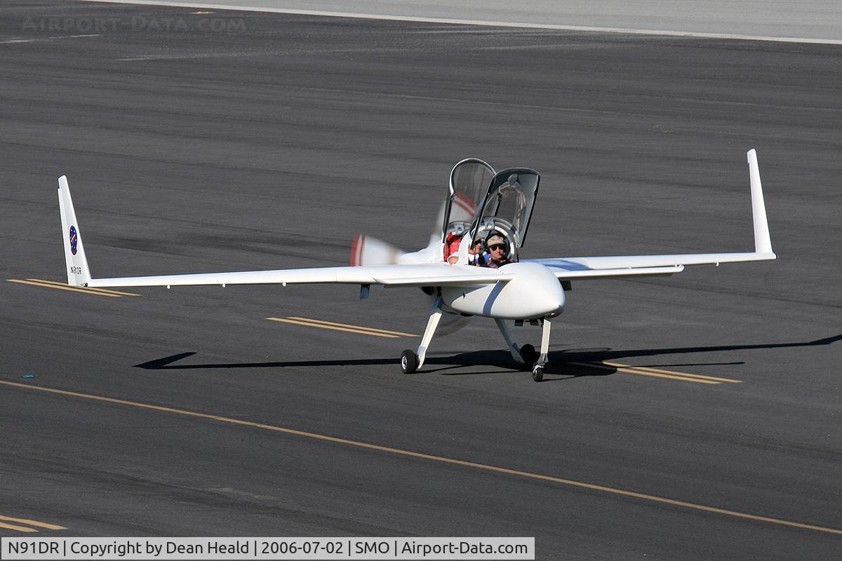 N91DR, 2003 Berkut 360 C/N 001, 2003 Ronneberg BED N91DR taxiing to RWY 21 at Santa Monica Municipal Airport (KSMO) - Santa Monica, California.