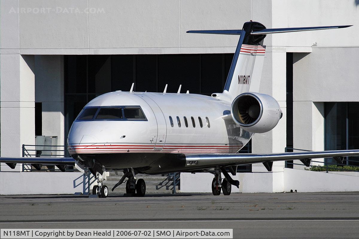 N118MT, 1990 Canadair Challenger 601-3A (CL-600-2B16) C/N 5077, 1990 Canadair Challenger CL-600-2B16 on the ramp at Santa Monica Municipal Airport (KSMO) - Santa Monica, California.