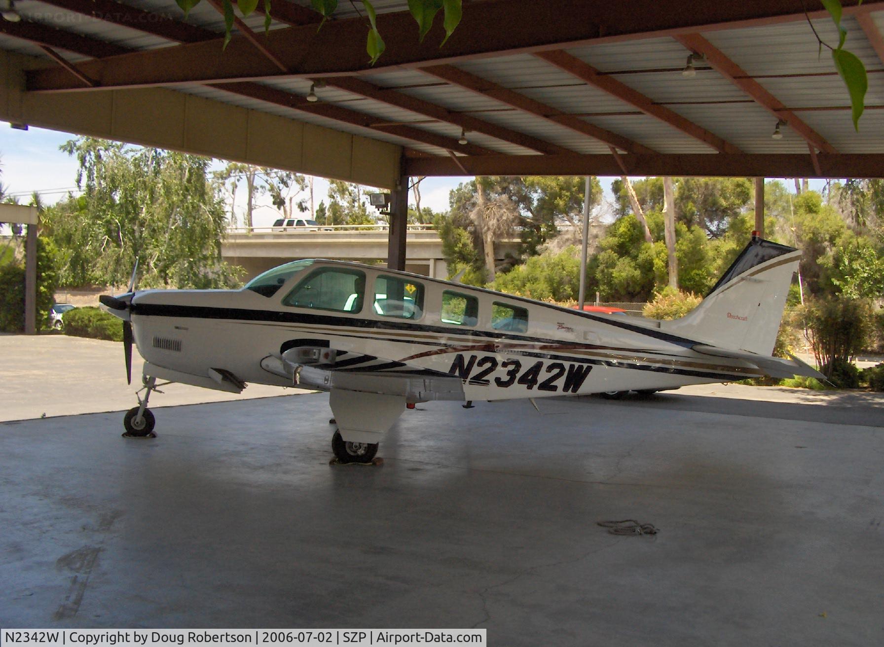 N2342W, 1998 Raytheon Aircraft Company A36 Bonanza C/N E-3191, 1998 Raytheon-Beech A36 BONANZA, Continental IO-550-B 300 Hp