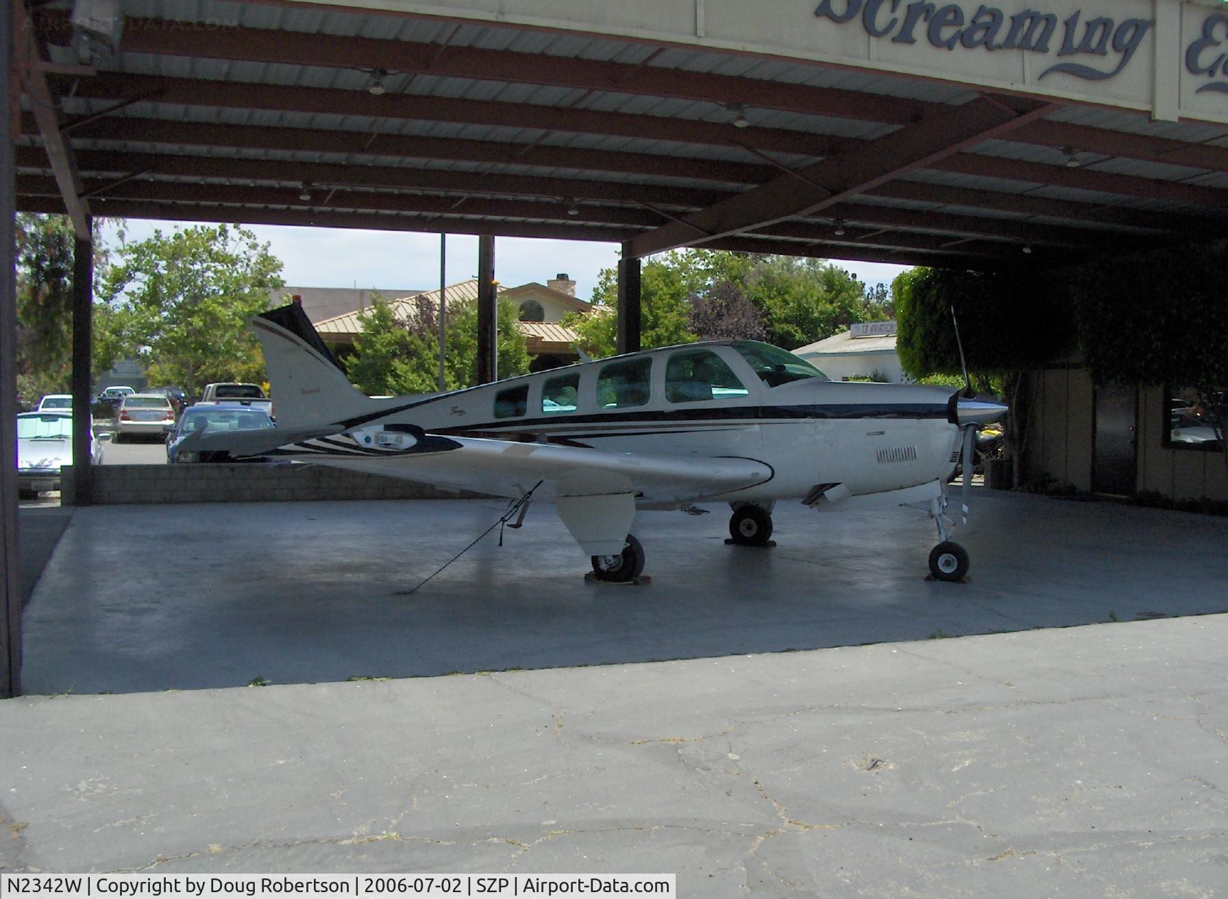 N2342W, 1998 Raytheon Aircraft Company A36 Bonanza C/N E-3191, 1998 Raytheon-Beech A36 BONANZA, Continental IO-550-B 300 Hp