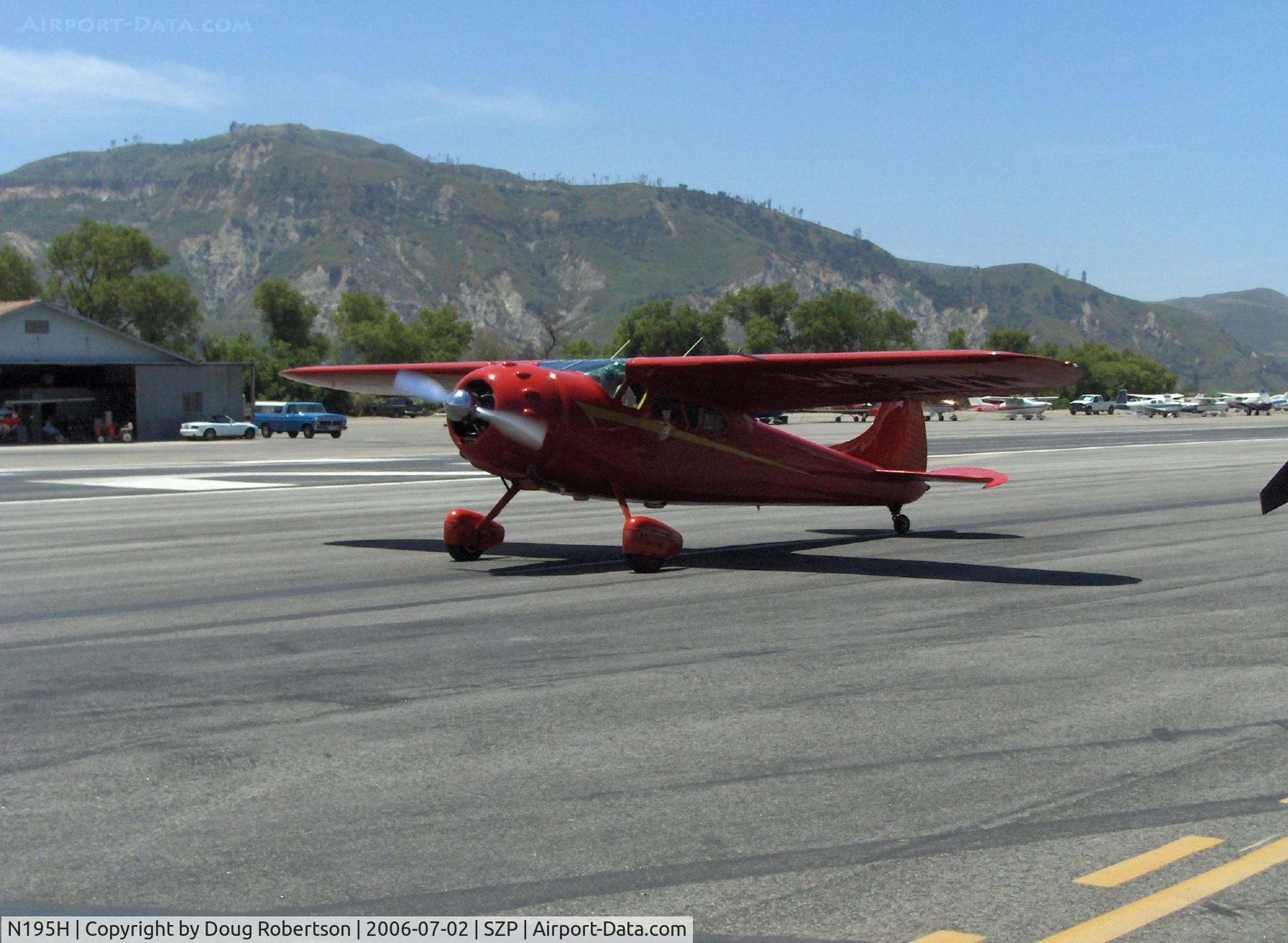 N195H, 1948 Cessna 195 Businessliner C/N 7200, 1948 Cessna 195 BUSINESSLINER, Jacobs R755-A2 radial 300 Hp, taxi