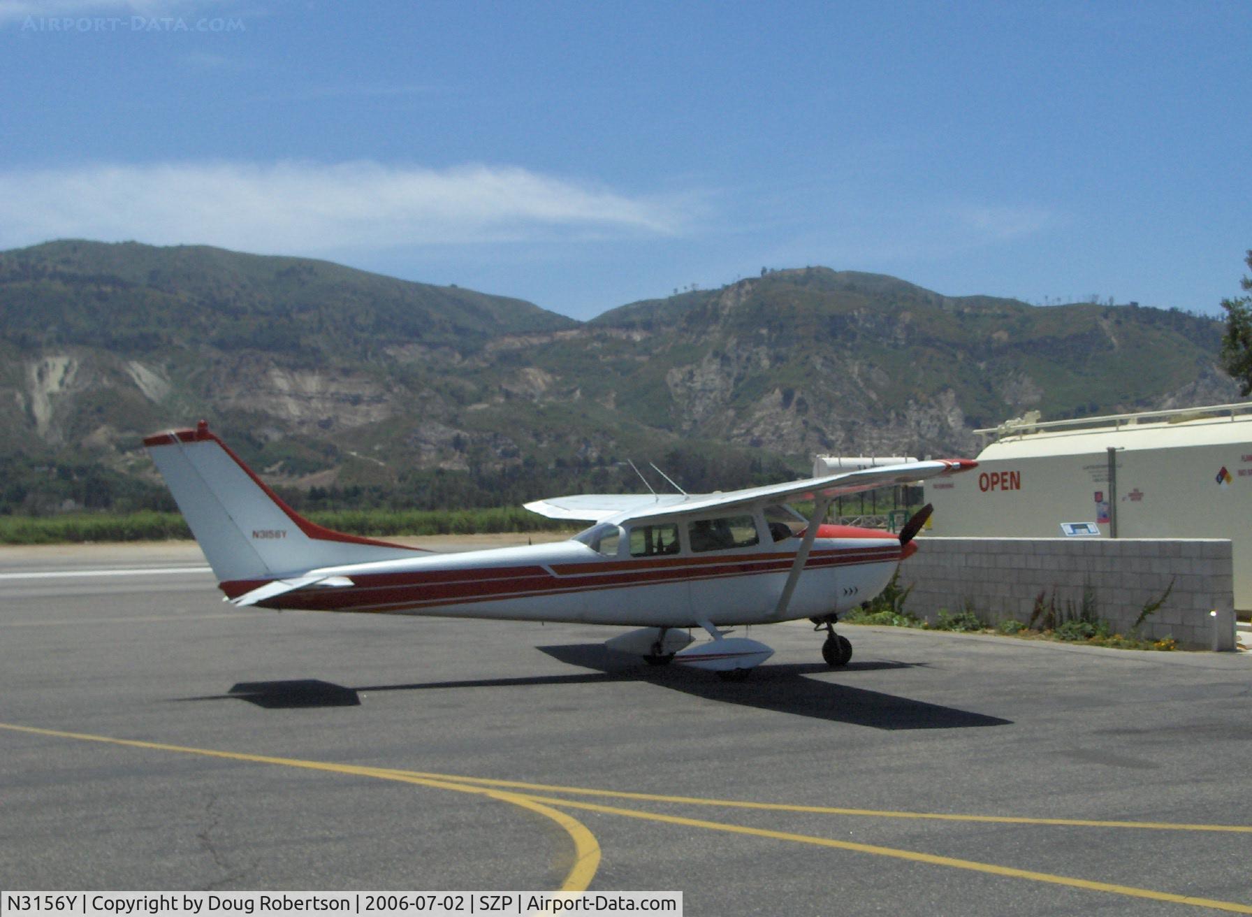 N3156Y, 1962 Cessna 182E Skylane C/N 18254156, 1962 Cessna 182E SKYLANE, Continental O-470-S 230 Hp, refueling