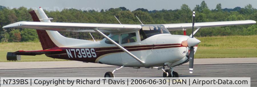 N739BS, 1979 Cessna R182 Skylane RG C/N R18200983, 1979 Cessna R182 in Danville Va.