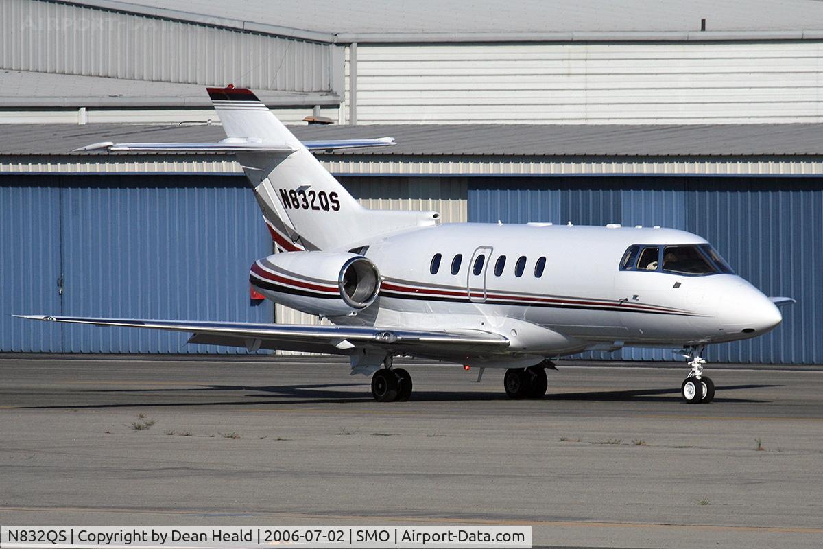 N832QS, 2004 Raytheon Hawker 800XP C/N 258683, 2004 Raytheon Hawker 800XP N832QS taxiing to RWY 21 at Santa Monica Municipal Airport (KSMO) - Santa Monica, California.