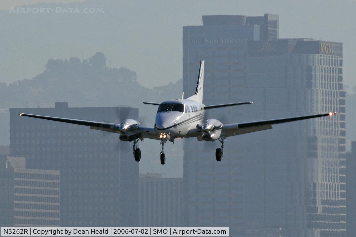 N3262R, 1999 Raytheon Aircraft Company C90A C/N LJ-1562, 1999 Raytheon King Air C90A N3262R from Monterey Peninsula (KMRY) on final approach to RWY 21 at Santa Monica Municipal Airport (KSMO) - Santa Monica, California.