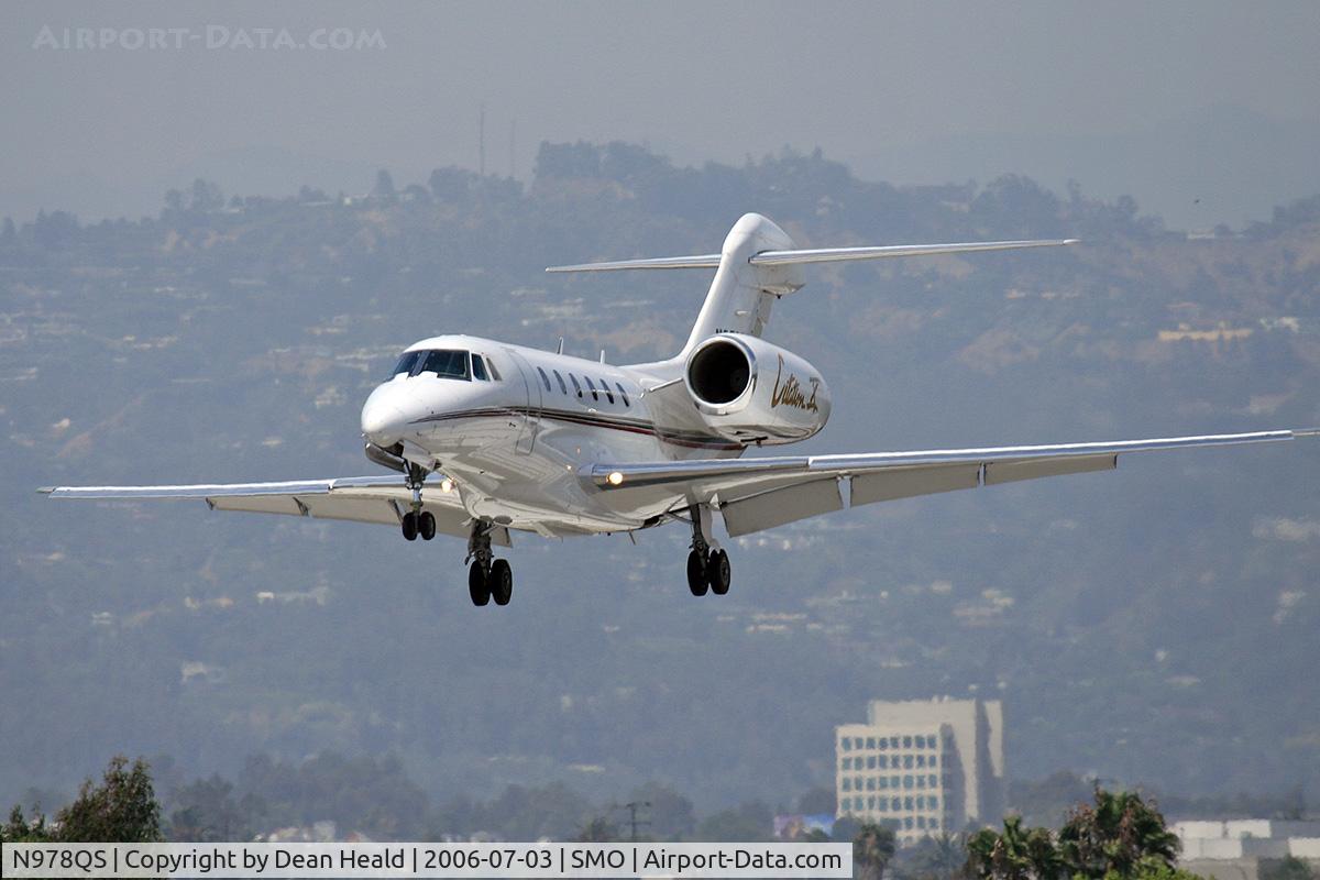 N978QS, 2002 Cessna 750 Citation X Citation X C/N 750-0187, 2002 Cessna 750 Citation X N978QS, from Las Vegas McCarran Int'l (KLAS), on final approach to RWY 21.