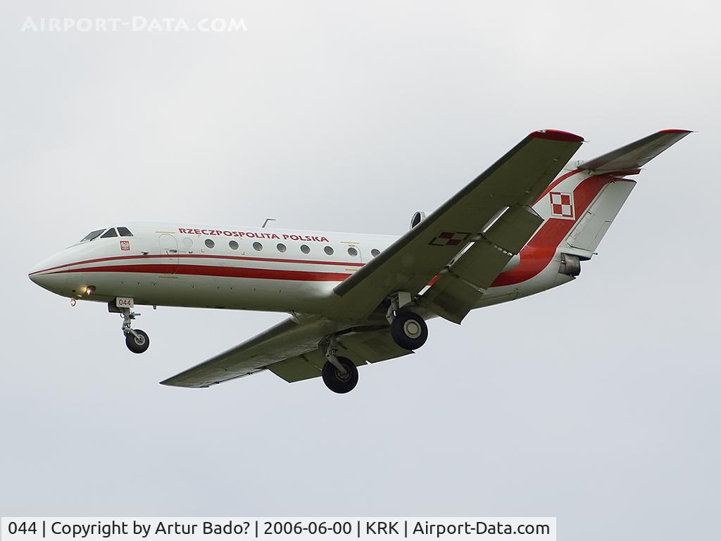 044, 1978 Yakovlev Yak-40 C/N 9840659, Republic Of Poland - Poland Air Force