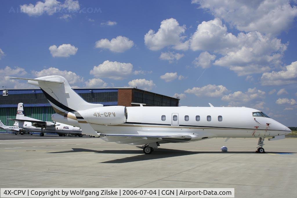 4X-CPV, 2004 Bombardier Challenger 300 (BD-100-1A10) C/N 20065, visitor
