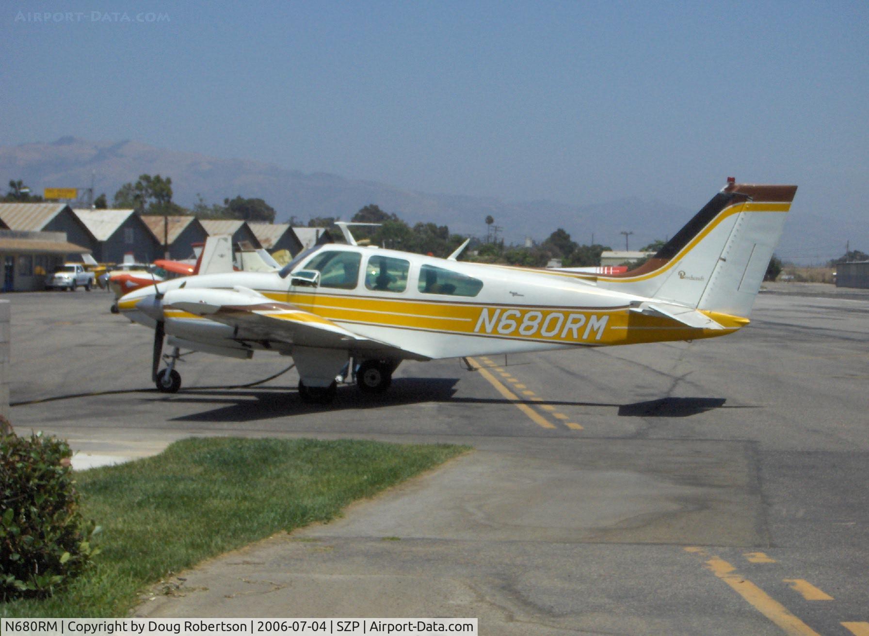 N680RM, 1966 Beech C55 Baron (95-C55) C/N TE-59, 1966 Beech 95-C55 BARON, two Continental IO-520s 285 Hp, refueling