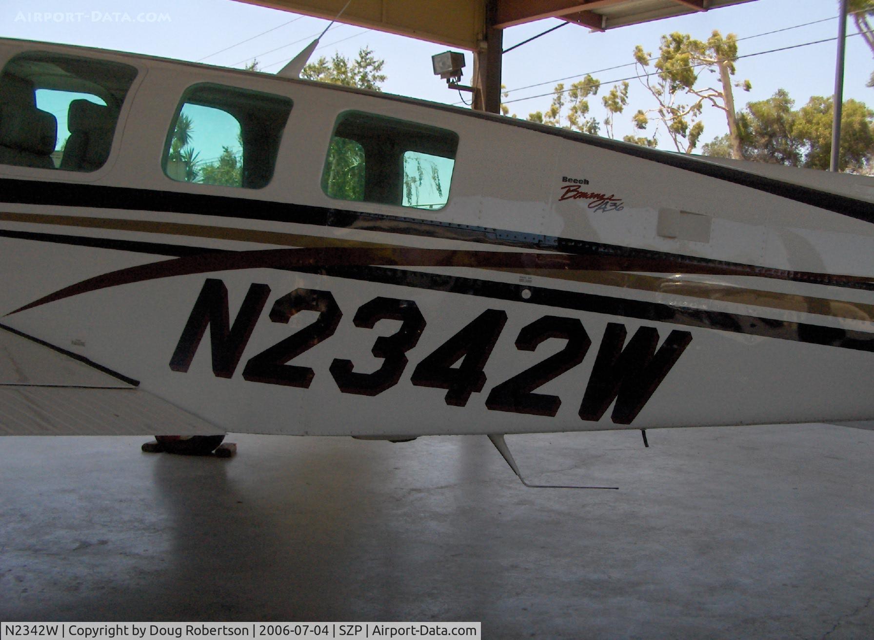 N2342W, 1998 Raytheon Aircraft Company A36 Bonanza C/N E-3191, 1998 Raytheon Beech A36 BONANZA, Continental IO-550B 300 Hp
