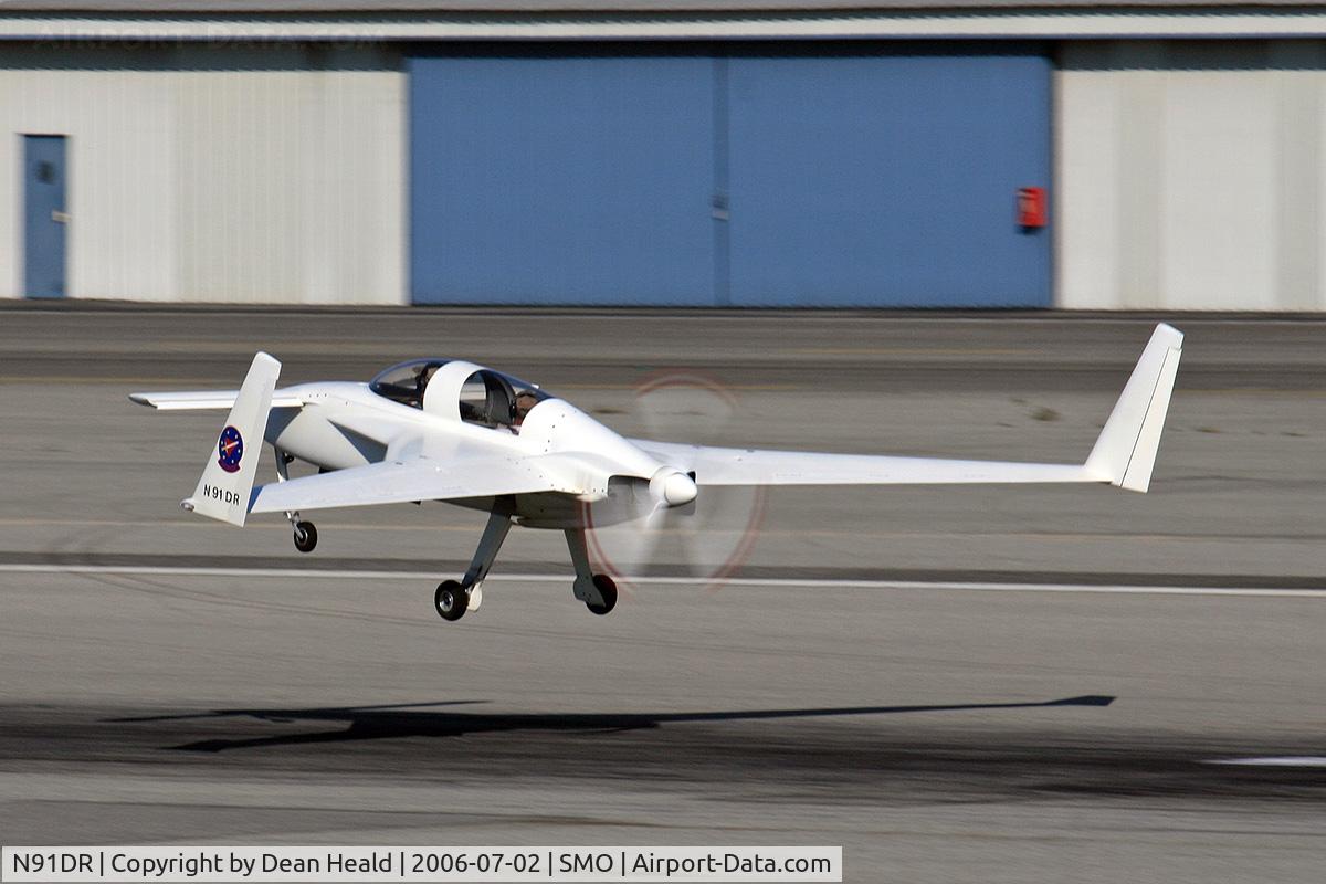 N91DR, 2003 Berkut 360 C/N 001, 2003 Ronneberg BED N91DR taking off from RWY 21 at Santa Monica Municipal Airport (KSMO) - Santa Monica, California.