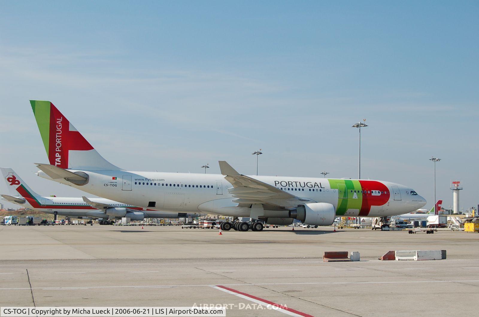 CS-TOG, 1999 Airbus A330-223 C/N 312, The striking new colour scheme of TAP Portugal