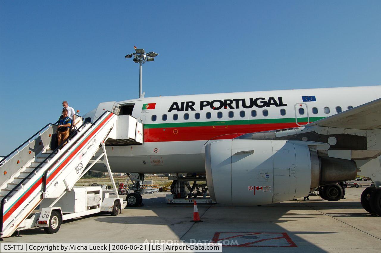 CS-TTJ, 1999 Airbus A319-111 C/N 979, Just arrived from Frankfurt
