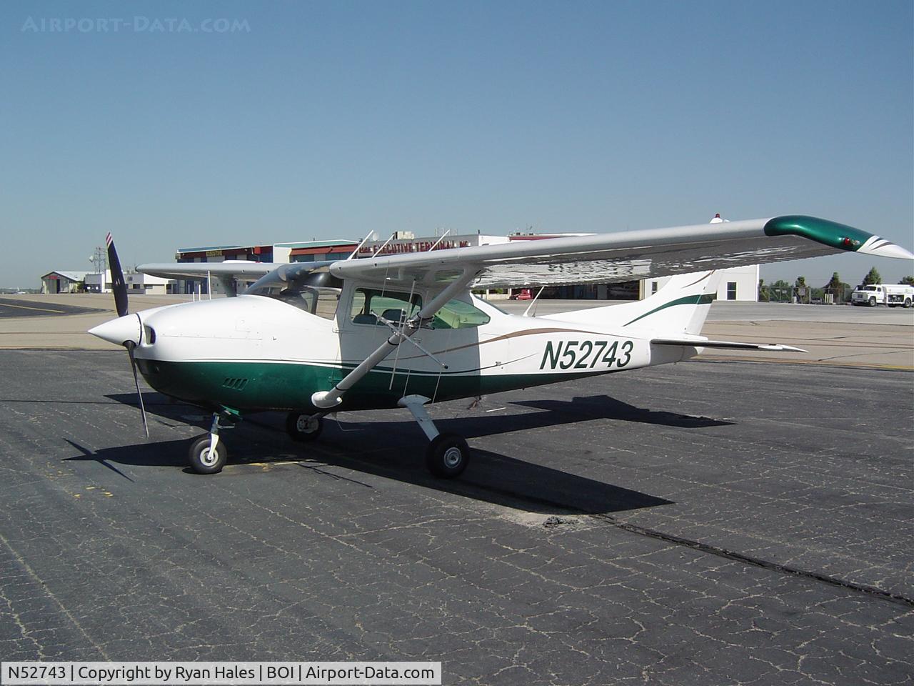 N52743, 1974 Cessna 182P Skylane C/N 18262813, .