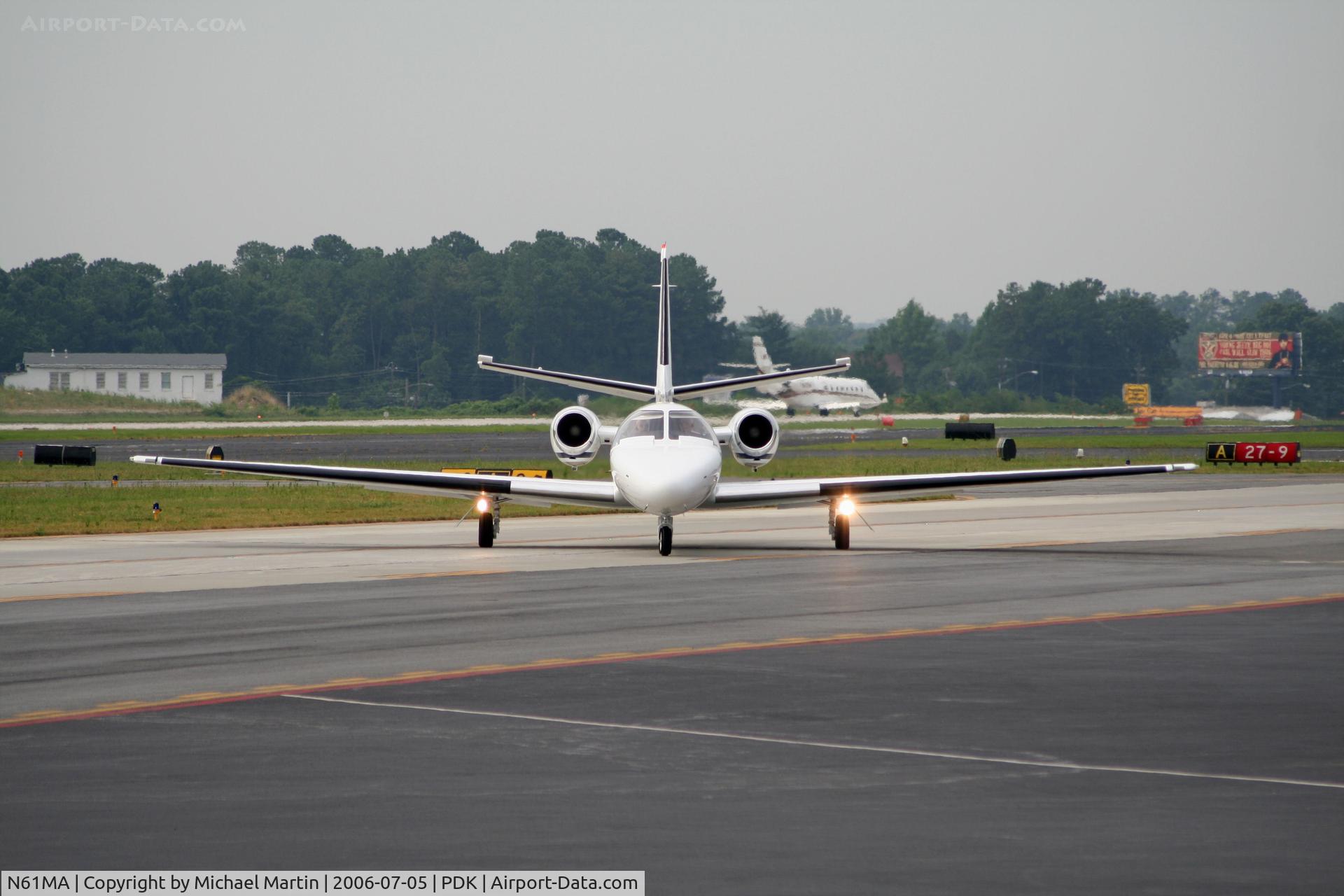 N61MA, 1980 Cessna 550 C/N 550-0176, Head on view