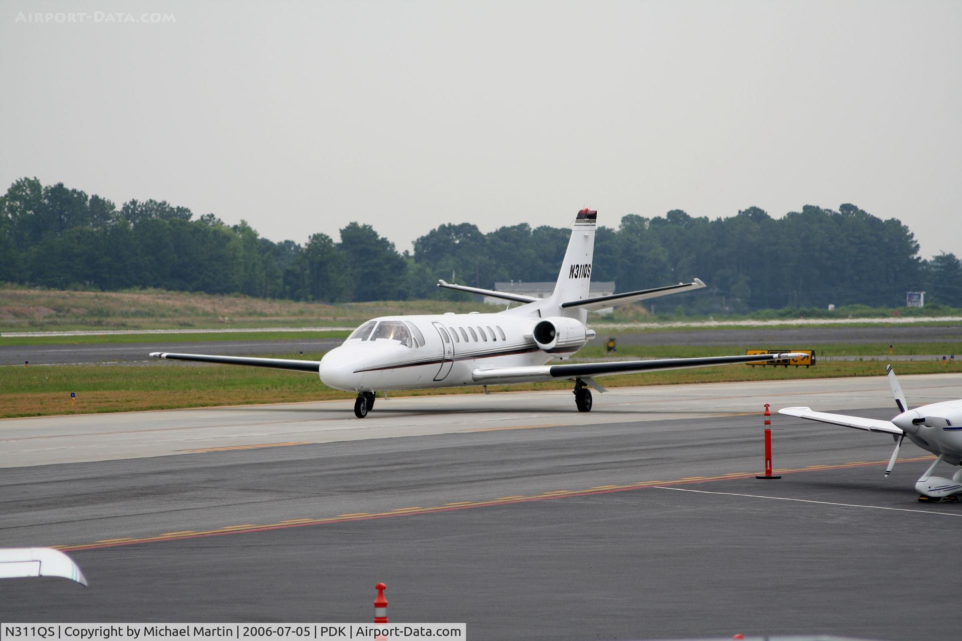 N311QS, 2008 Cessna 680 Citation Sovereign C/N 680-0196, Taxing to Signature Air