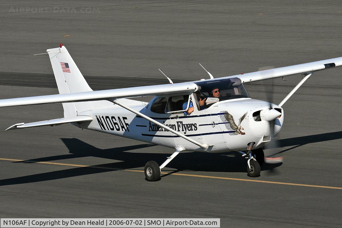 N106AF, 2001 Cessna 172R C/N 17281055, 2001 Cessna 172R N106AF taxiing to RWY 21 at Santa Monica Municipal Airport (KSMO) - Santa Monica, California.