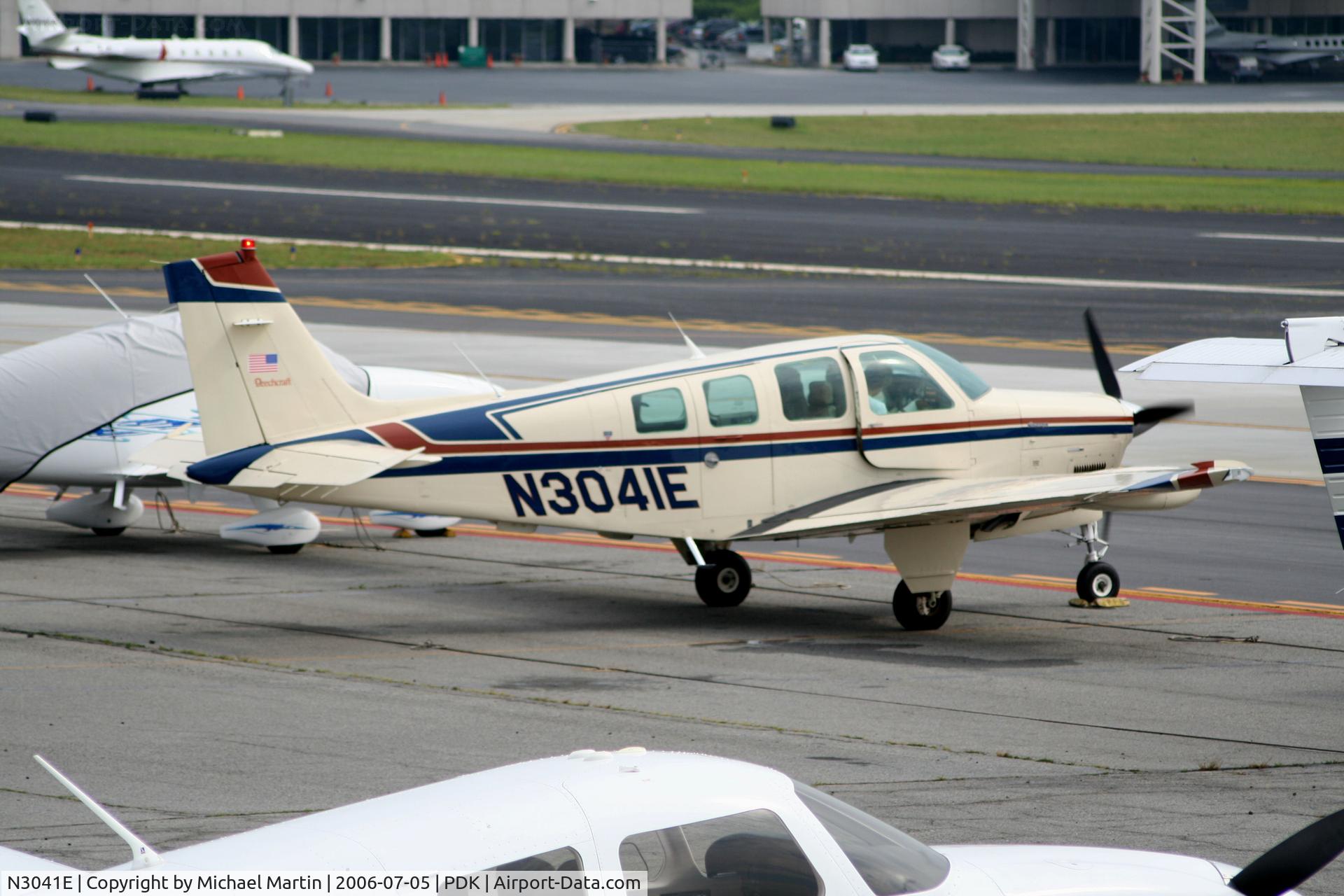 N3041E, 2011 Cessna 208B Grand Caravan C/N 208B2278, Tied down @ Epps