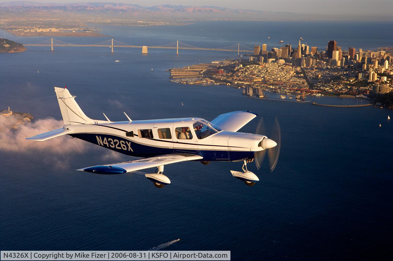 N4326X, 1975 Piper PA-32-300 Cherokee Six C/N 32-7640010, N4326X over San Francisco Bay