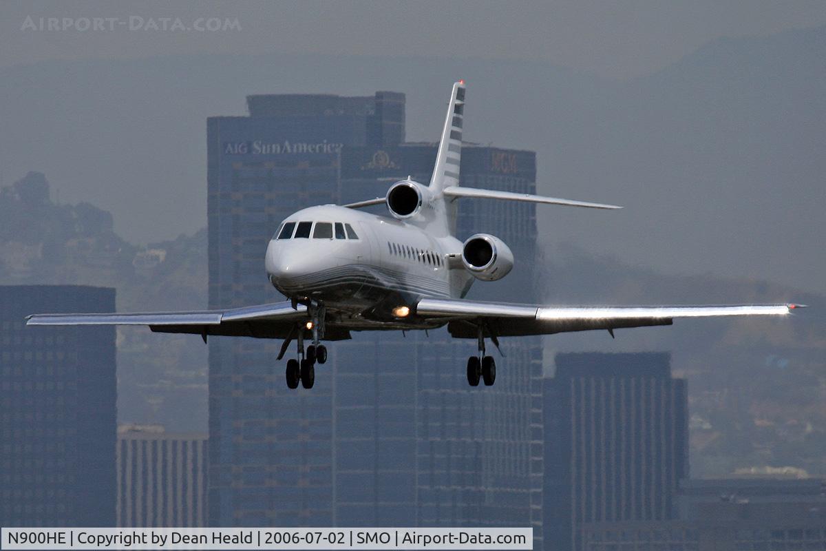 N900HE, 1988 Dassault-Breguet Falcon (Mystere) 900 C/N 68, 1988 Dassault Falcon 900 N900HE on final approach to RWY 21 at Santa Monica Municipal Airport (KSMO) - Santa Monica, California.