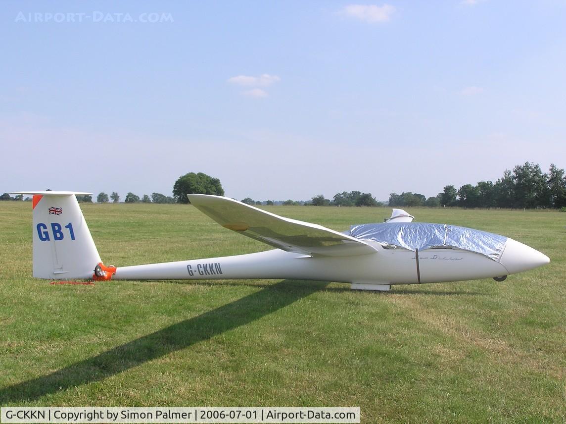 G-CKKN, 1998 Schempp-Hirth Duo Discus T C/N 165, Schempp-Hirth Duo Discus at Husbands Bosworth