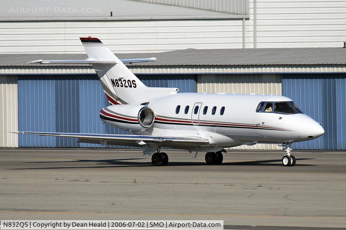 N832QS, 2004 Raytheon Hawker 800XP C/N 258683, 2004 Raytheon Hawker 800XP N832QS taxiing to RWY 21 at Santa Monica Municipal Airport (KSMO) - Santa Monica, California.