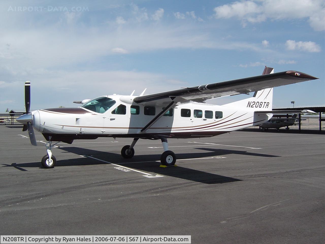 N208TR, 2005 Cessna 208B C/N 208B1151, .