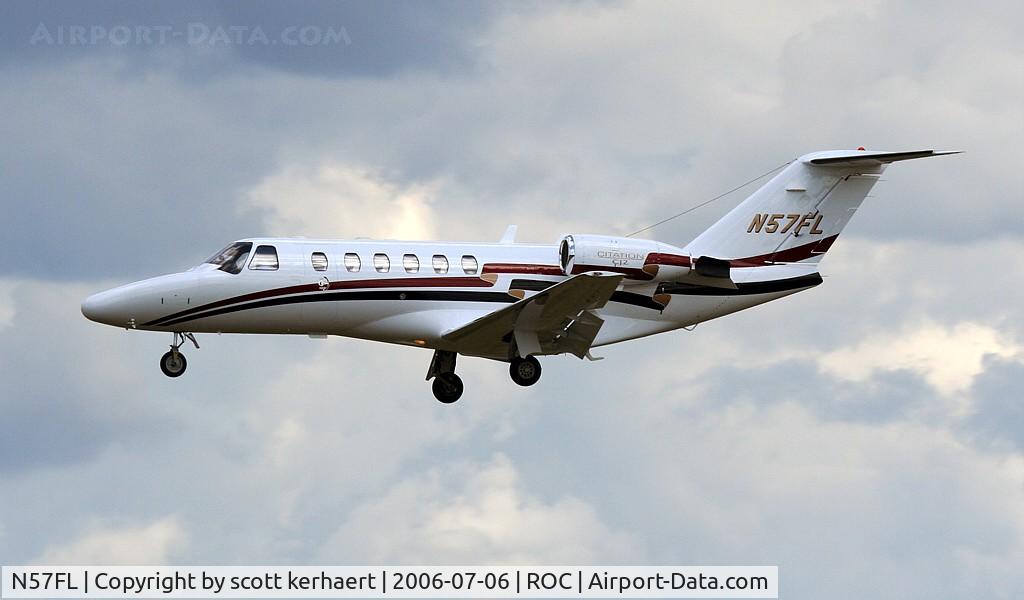 N57FL, 2004 Cessna 525A CitationJet CJ2 C/N 525A0198, landing 04