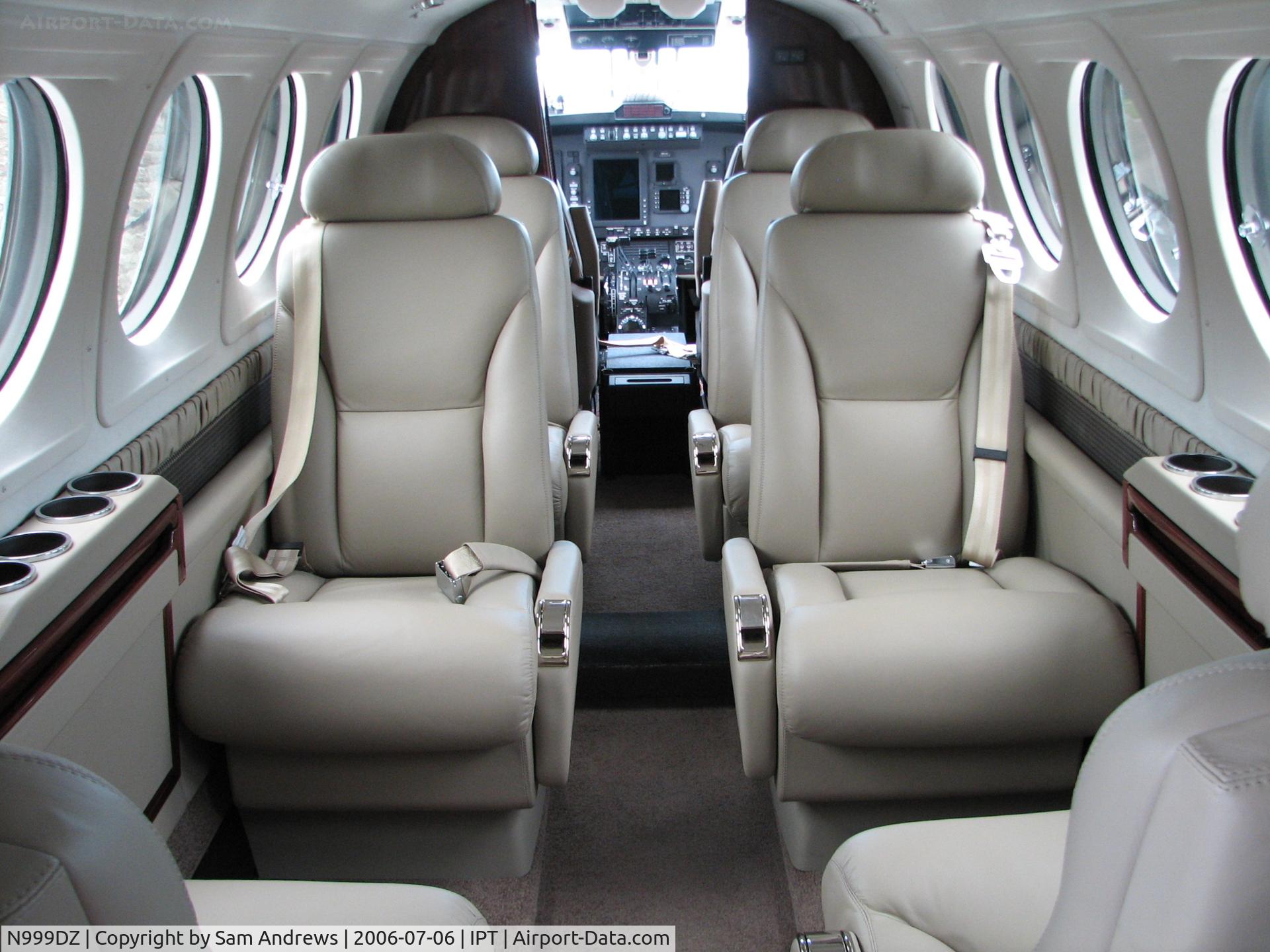 N999DZ, 2006 Raytheon B200 King Air C/N BB-1940, Brand new interior.  Smelled new.