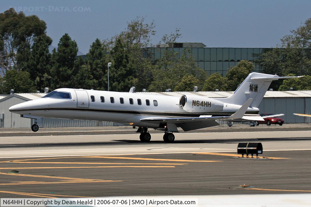 N64HH, 2000 Learjet 45 C/N 45-087, 2000 Bombardier Learjet 45 N64HH from Metropolitan Oakland Int'l (KOAK) landing on RWY 21.
