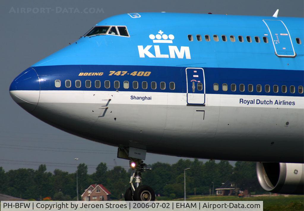 PH-BFW, 2000 Boeing 747-406BC C/N 30454, 