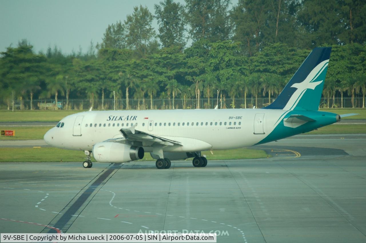 9V-SBE, 2005 Airbus A319-132 C/N 2568, Leaving Singapore