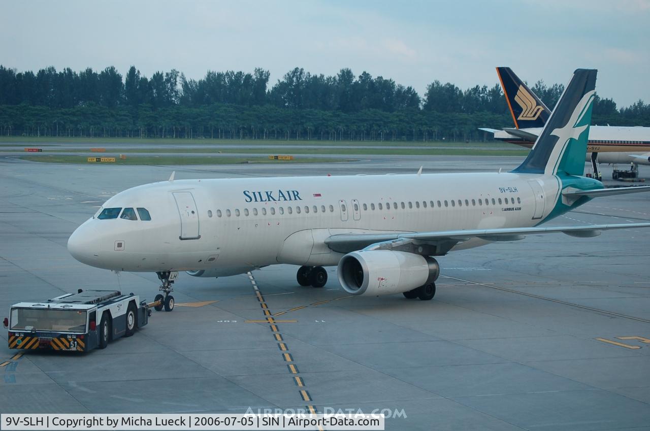 9V-SLH, 2005 Airbus A320-232 C/N 2517, Push-back in Singapore