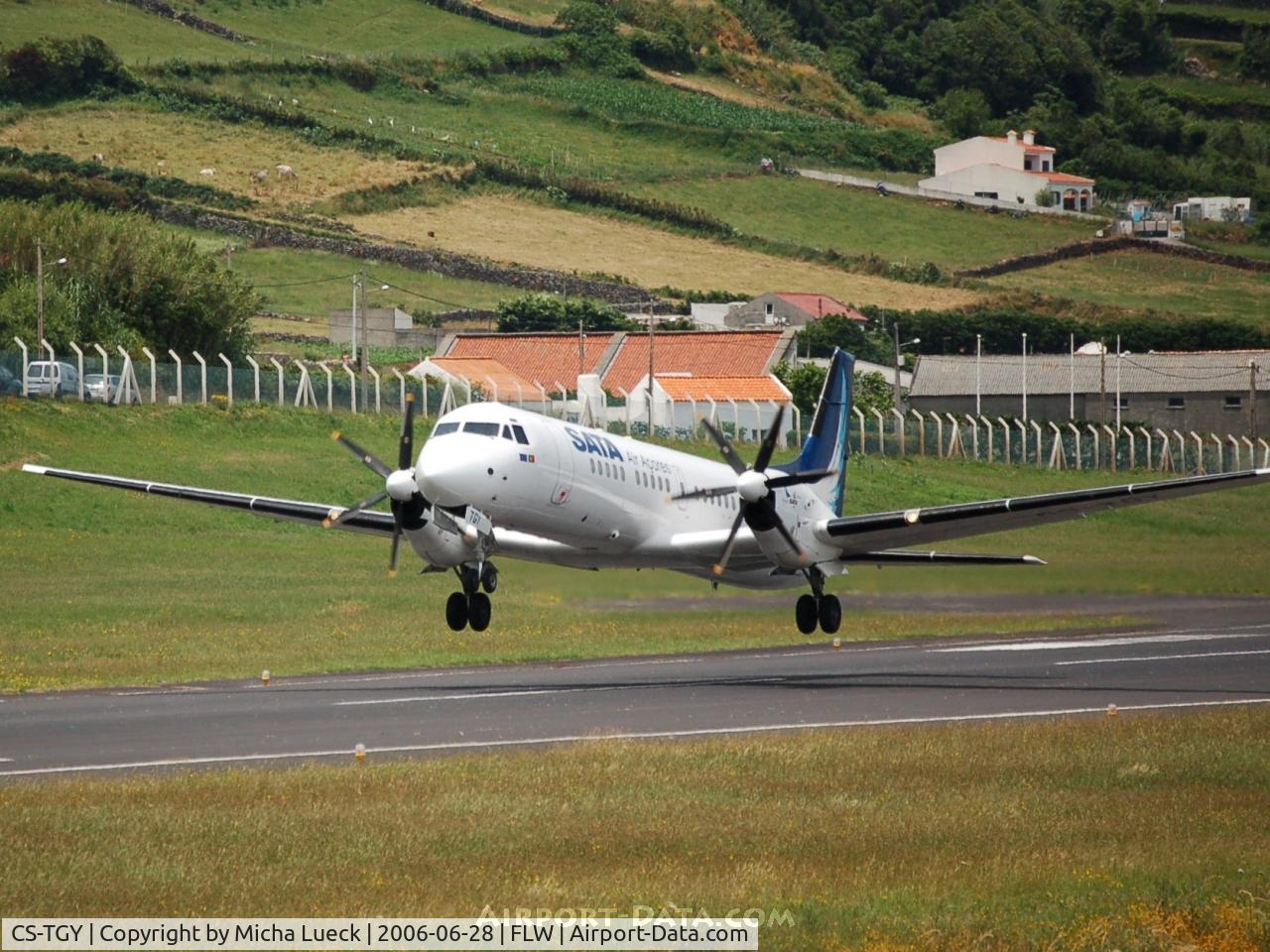 CS-TGY, 1992 British Aerospace ATP C/N 2049, Taking off at Santa Cruz do Flores/Azores