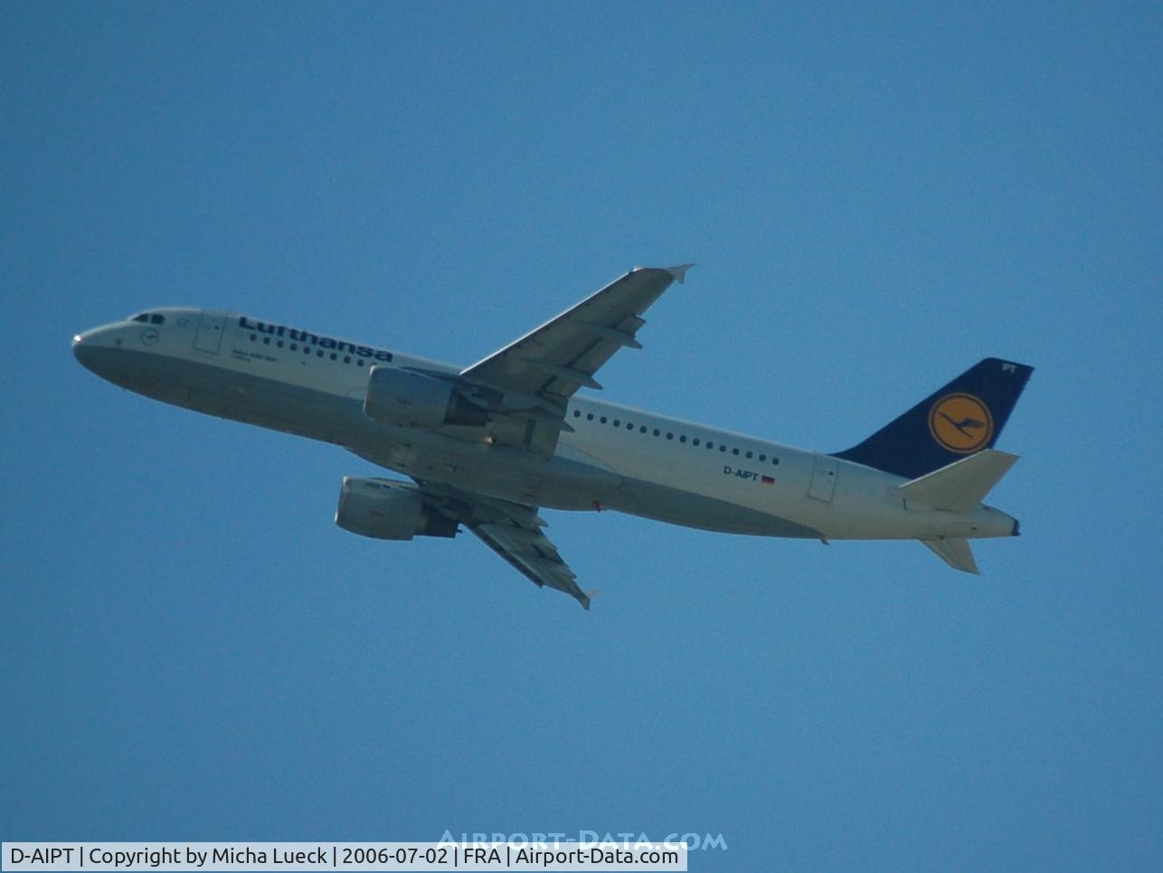 D-AIPT, 1990 Airbus A320-211 C/N 117, Climbing out of Frankfurt