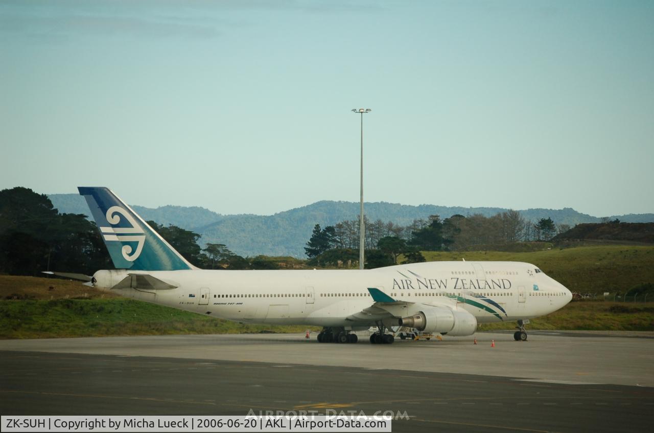 ZK-SUH, 1991 Boeing 747-475 C/N 24896, At Auckland International