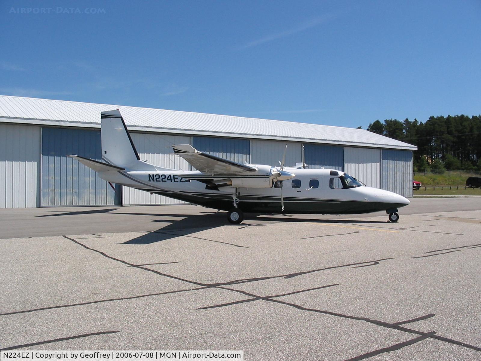 N224EZ, 1985 Gulfstream Aerospace 695B C/N 96206, perfect plane