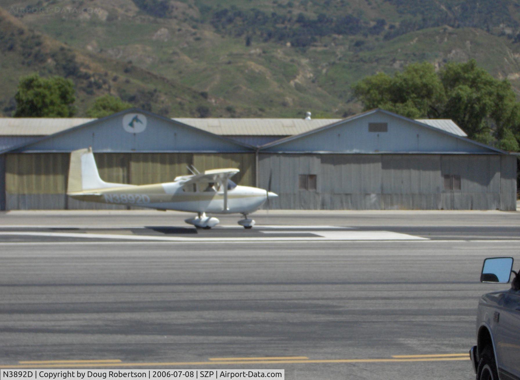 N3892D, 1957 Cessna 182A Skylane C/N 34592, 1957 Cessna 182A, Continental O-470-S 230 Hp, takeoff roll Runway 22