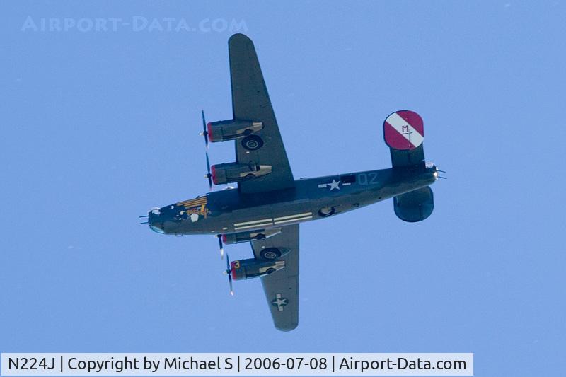N224J, 1944 Consolidated B-24J-85-CF Liberator C/N 1347 (44-44052), Flying over Kalispell, MT