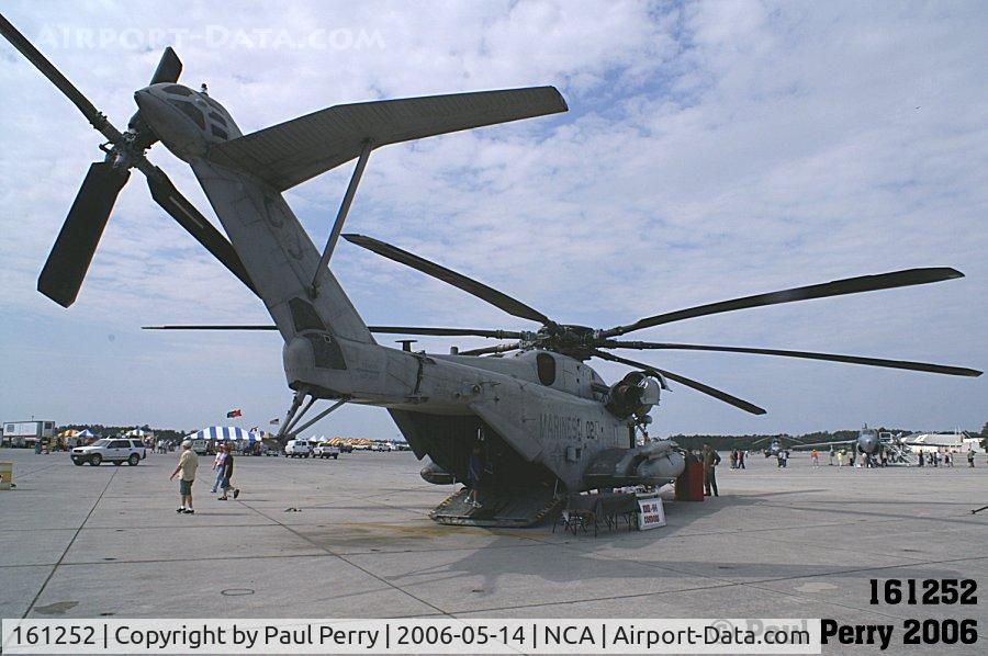 161252, Sikorsky CH-53E Super Stallion C/N 65-424, Very purposeful looking whirly-bird