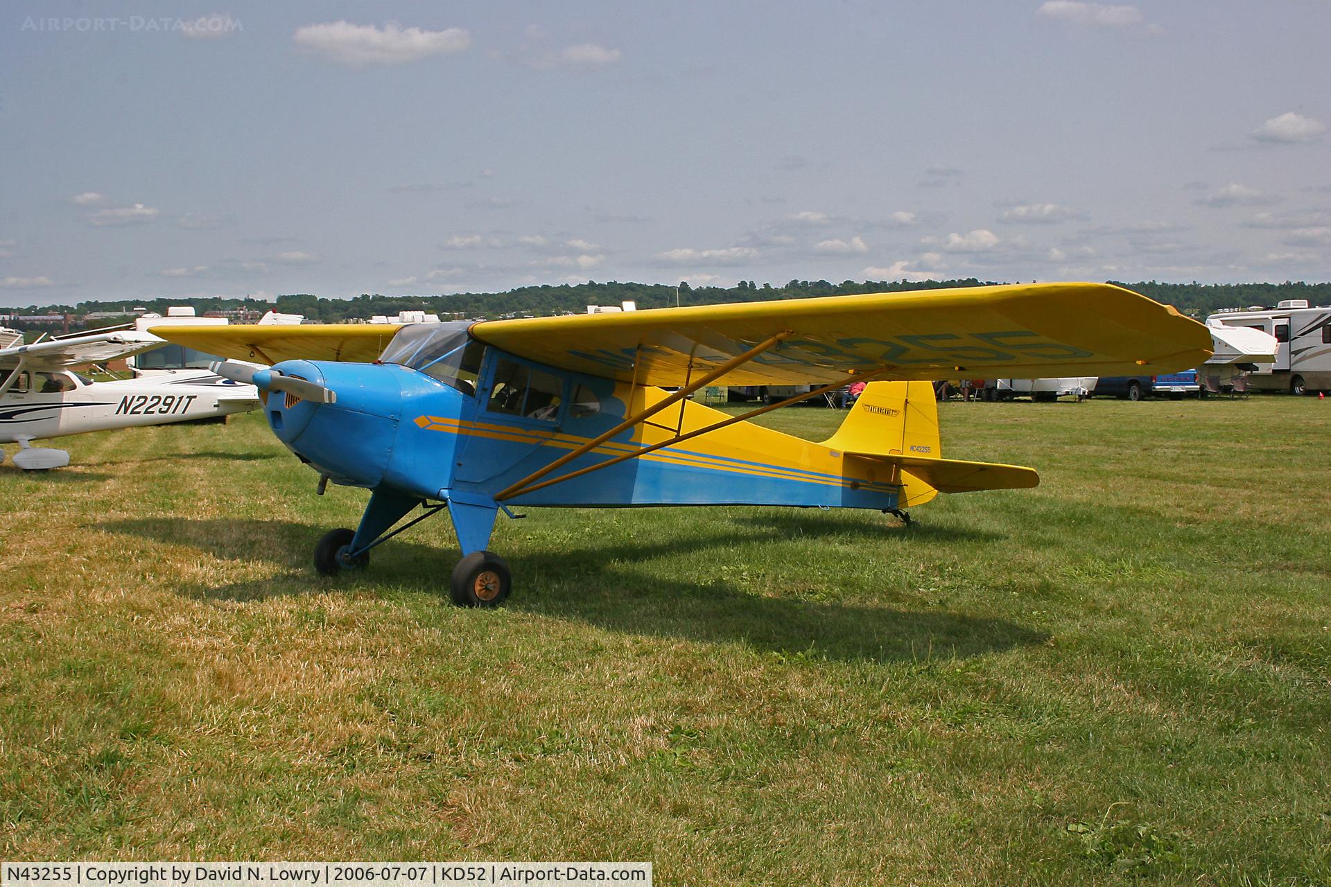 N43255, 1946 Taylorcraft BC12-D C/N 6914, N43255 at KD52.