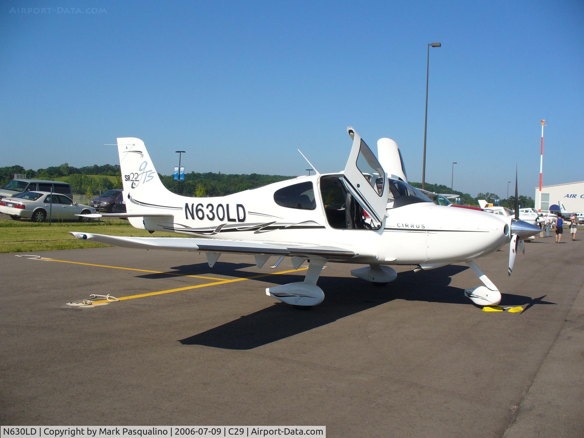 N630LD, 2006 Cirrus SR22 C/N 1945, SR-22
