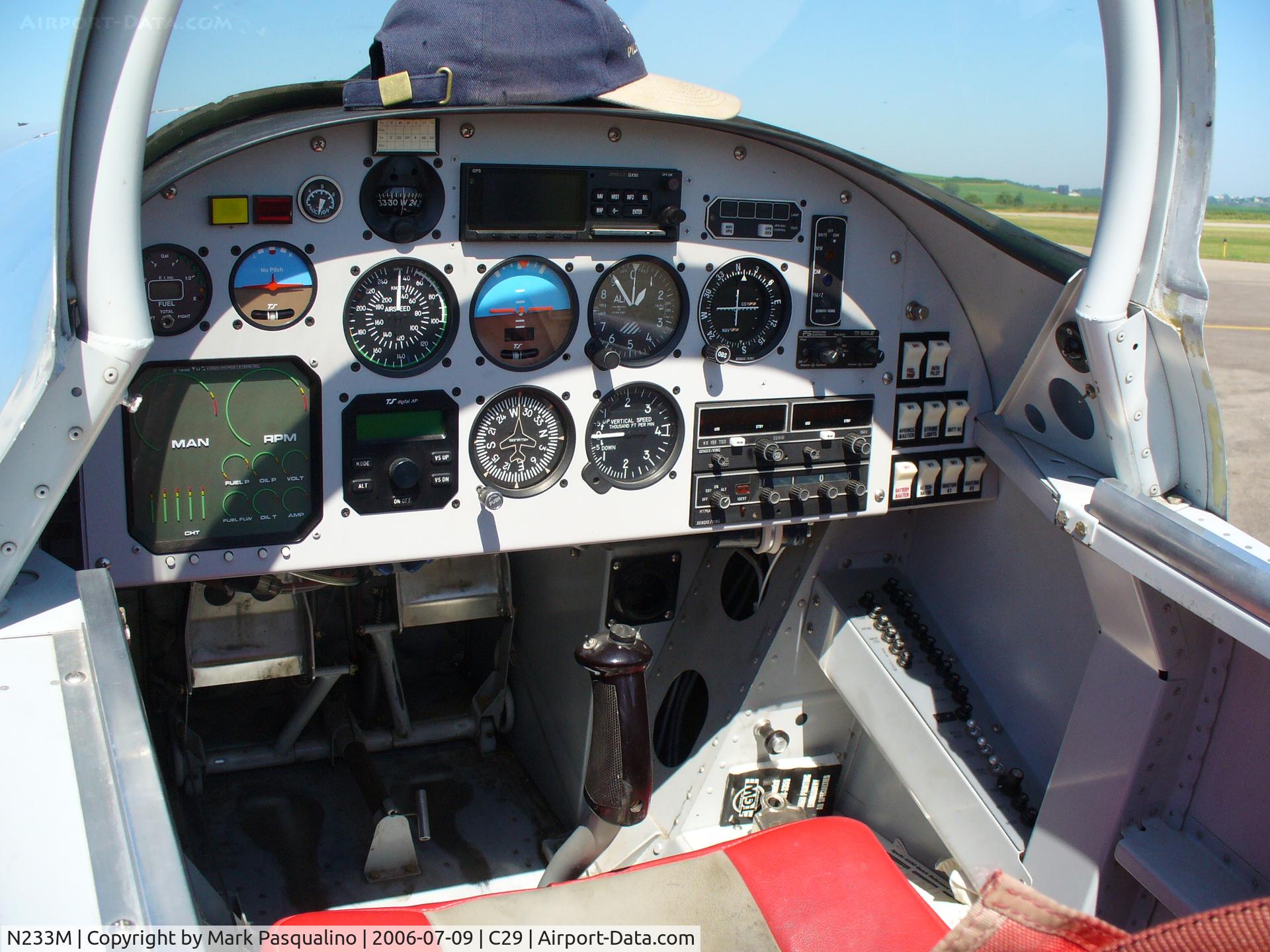 N233M, 1999 Vans RV-8 C/N M1, RV-8