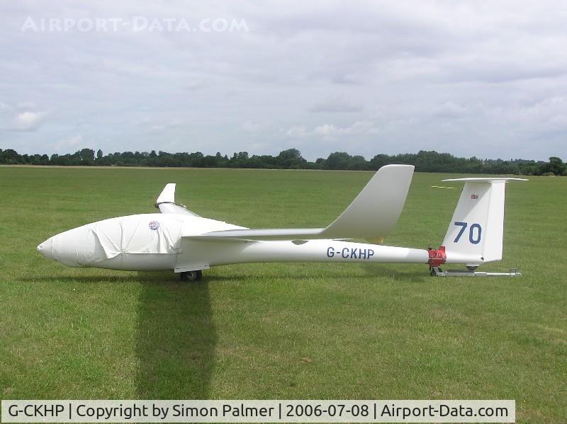 G-CKHP, 2000 Rolladen-Schneider LS-8-18 C/N 8337, Rolladen-Schneider LS8 at Bicester