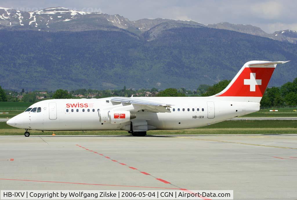 HB-IXV, 1995 British Aerospace Avro 146-RJ100 C/N E3274, visitor
